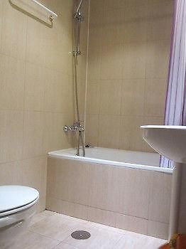 Apartamentos Madrid Hortaleza Esterno foto